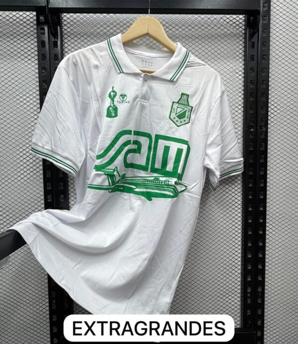 2026/05/1190735.jpg Camisetas Atlético Nacional – Edición Especial Conmemorativa Andrés Escobar "El Caballero de la Cancha"