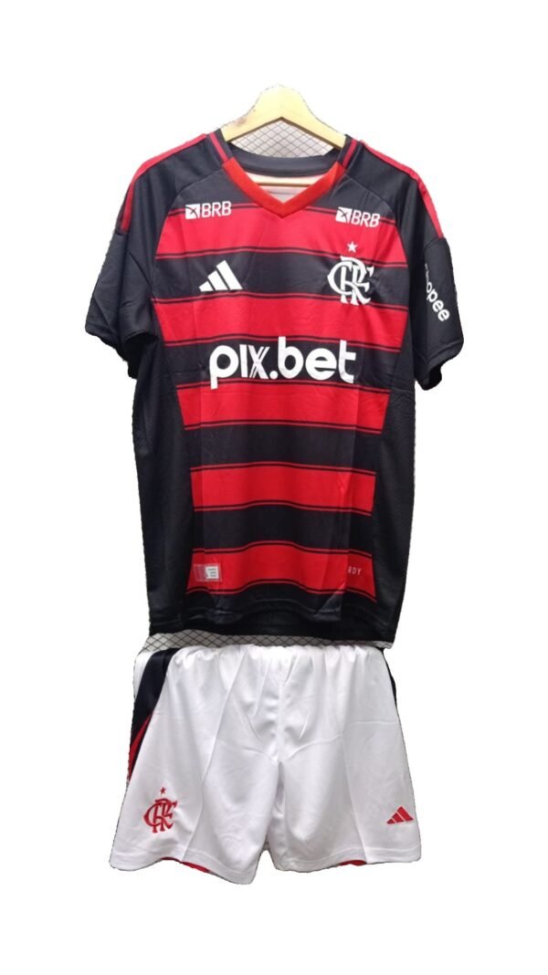2026/05/wp-1779225952672.jpg 🌍 Colección Grandes de Europa: Vístete como los Reyes del Fútbol