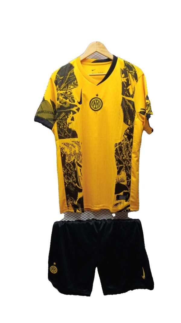 2026/05/wp-1779225977875.jpg 🌍 Colección Grandes de Europa: Vístete como los Reyes del Fútbol