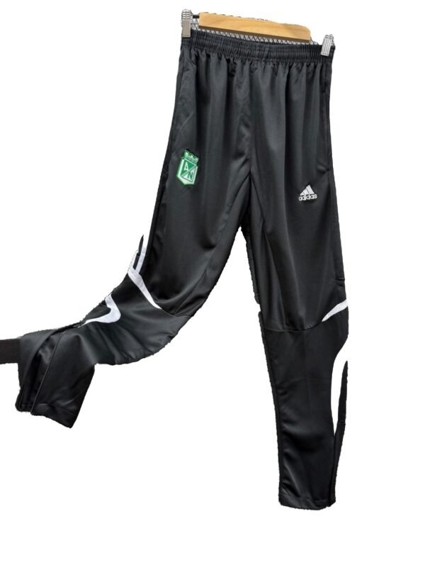 2026/05/wp-1779239955059.jpg 🇳🇬Sudadera Atlético Nacional - Edición Entrenamiento Negra (Calidad 1.1)🇳🇬
