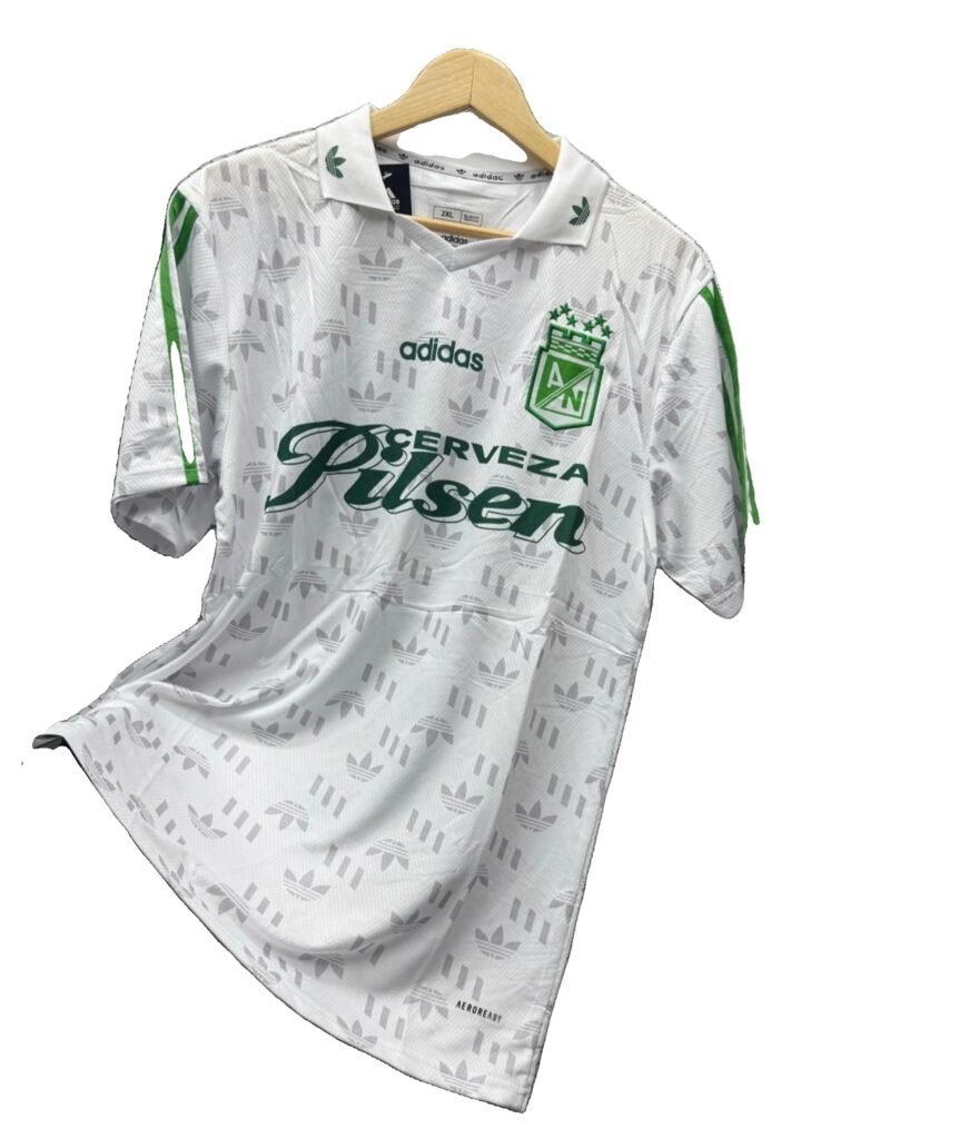 🇳🇬Camiseta Retro Atlético Nacional – Edición Especial Blanca🇳🇬